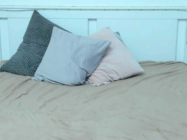 LittleNicolee live cam on BongaCams