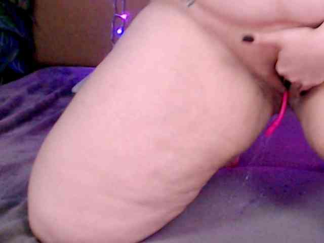 LittleNicolee webcam