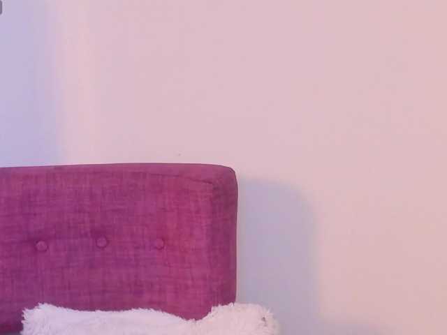 ALICEBLOOM webcam
