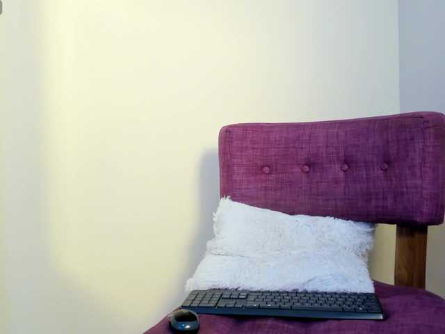 ALICEBLOOM live cam