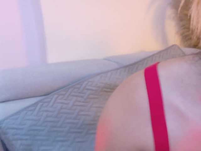 ALICEBLOOM's BongaCams show and profile