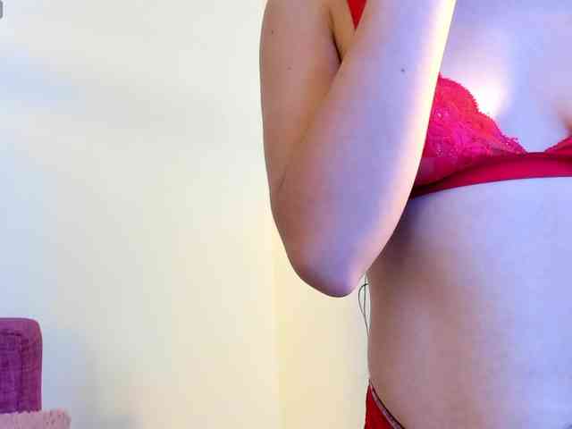 ALICEBLOOM webcam