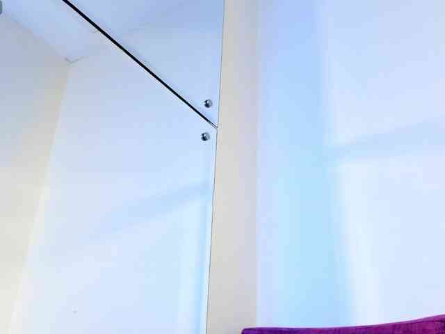 ALICEBLOOM webcam