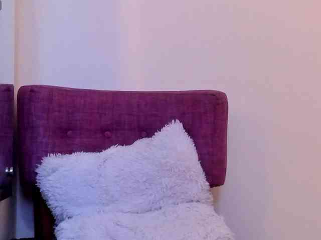 ALICEBLOOM webcam