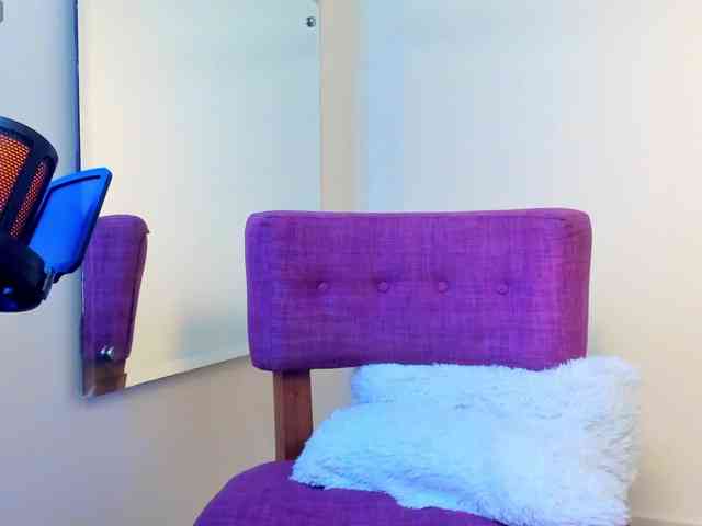 ALICEBLOOM webcam