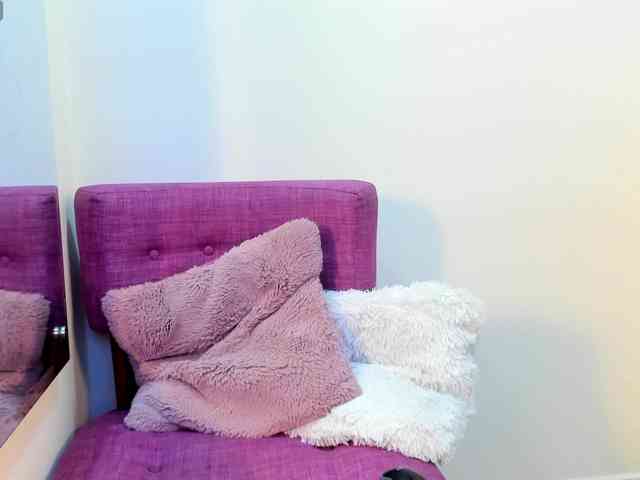 ALICEBLOOM webcam