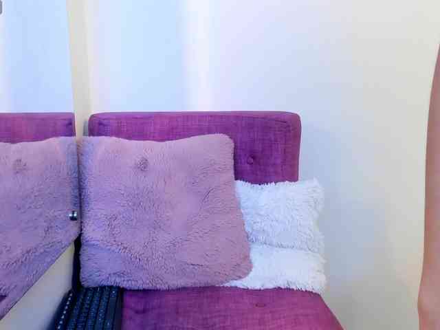 ALICEBLOOM webcam
