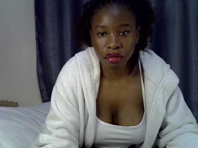 Mummygirl live cam on BongaCams