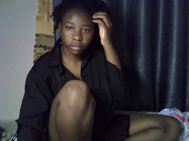 Mummygirl live on BongaCams