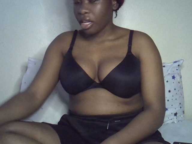 Mummygirl live cam on BongaCams