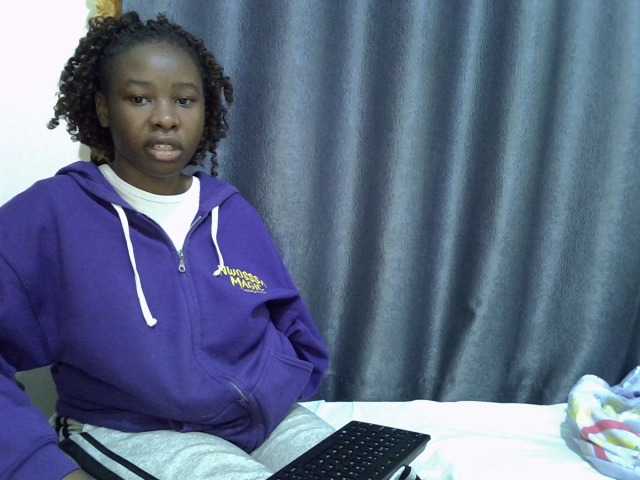 Mummygirl live webcam show