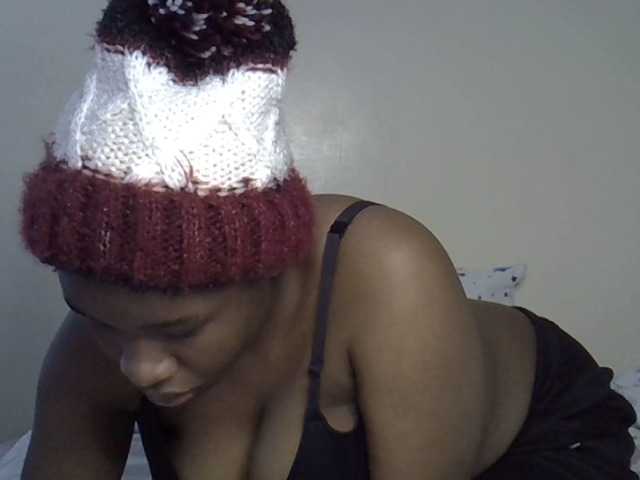 Mummygirl live cam on BongaCams