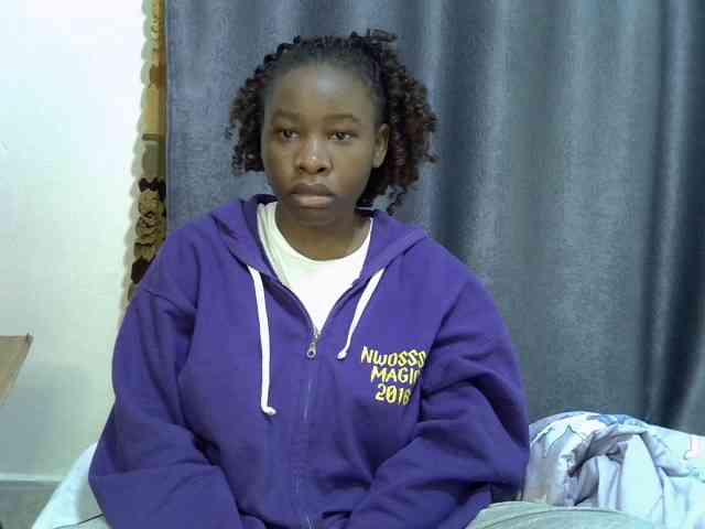 Model: Mummygirl