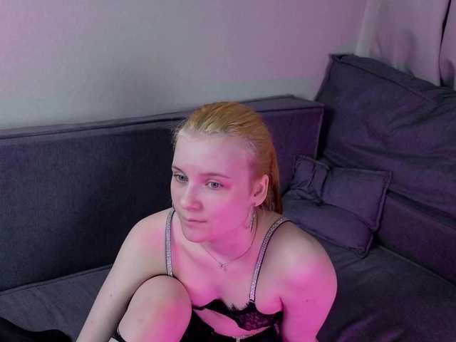 AngelLuna1 live cam on BongaCams