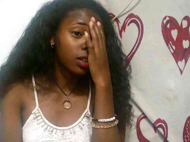 Modèle: Santatriniaina