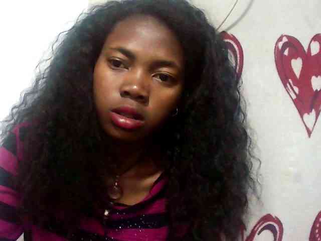 Modèle: Santatriniaina