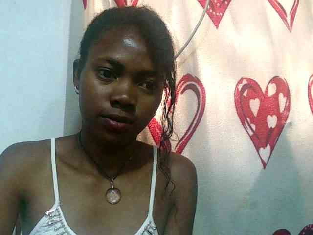 Modèle: Santatriniaina