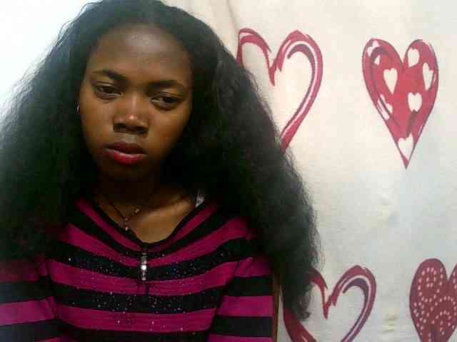 Santatriniaina Live Webcam on BongaCams