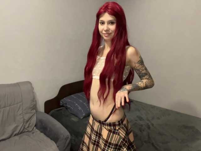 LynettaWiechman live cam on BongaCams