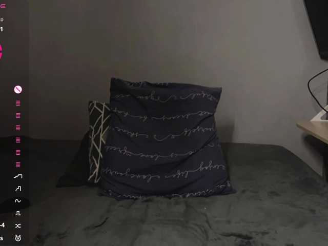 LynettaWiechman live cam on BongaCams