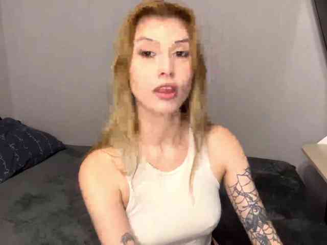 LynettaWiechman Live Webcam on BongaCams