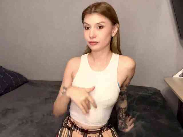 LynettaWiechman Live Webcam on BongaCams