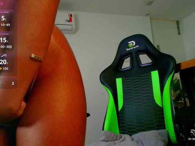 Susan-Backer webcam