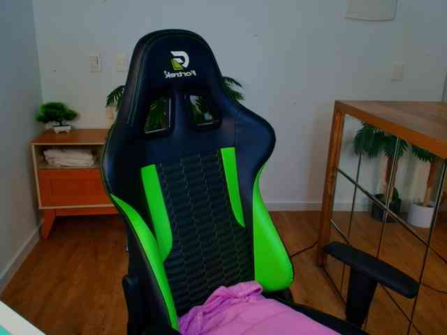 Susan-Backer webcam