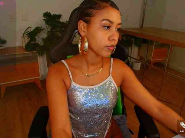 Susan-Backer webcam