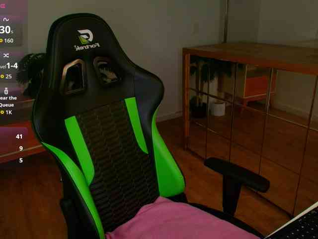 Susan-Backer webcam