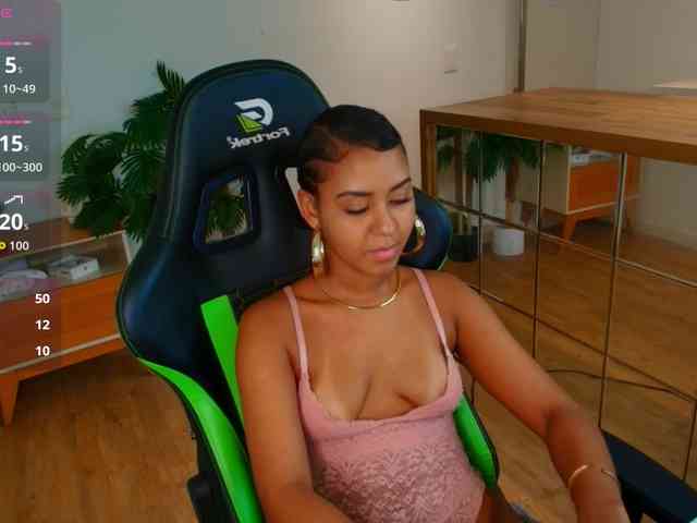 Susan-Backer webcam