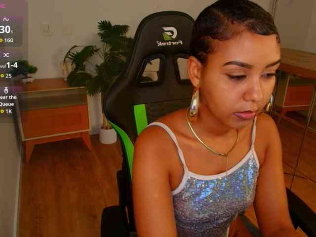 Susan-Backer webcam
