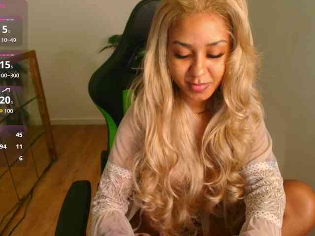 Susan-Backer webcam
