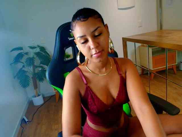 Susan-Backer webcam
