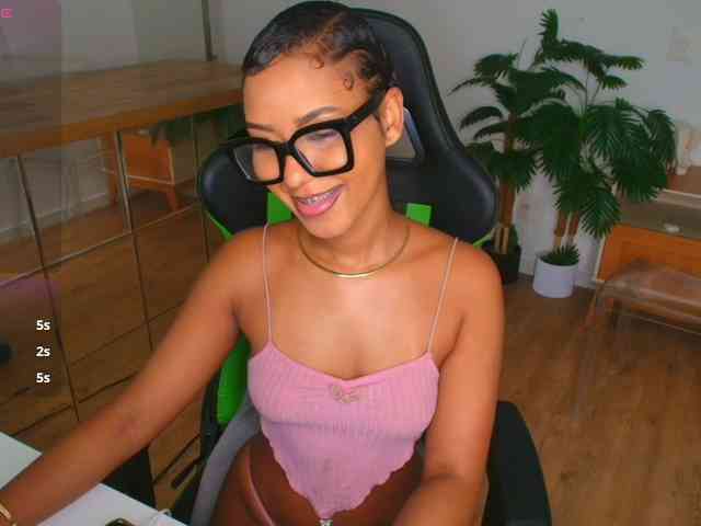 Susan-Backer webcam