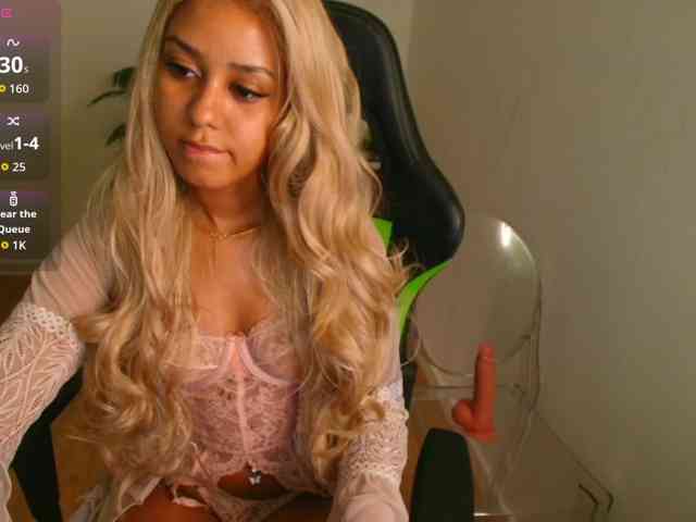 Susan-Backer webcam