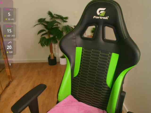 Susan-Backer webcam
