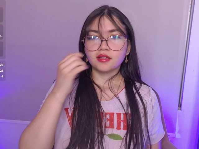 VioletGrey live cam on BongaCams