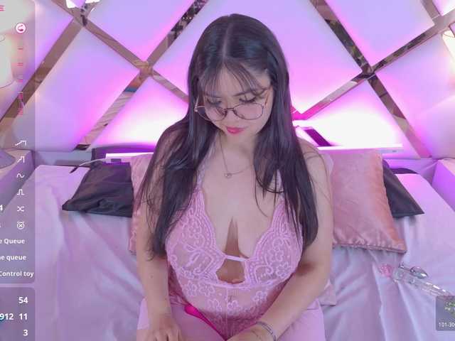 VioletGrey live webcam show