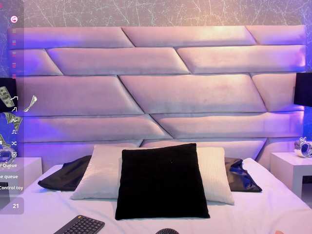 VioletGrey live webcam show