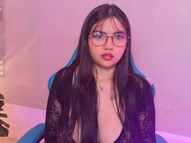 VioletGrey live cam on BongaCams