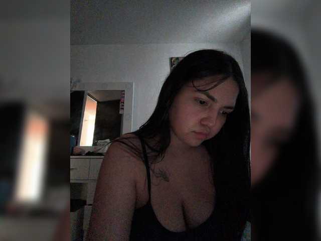 VioletGrey live cam on BongaCams