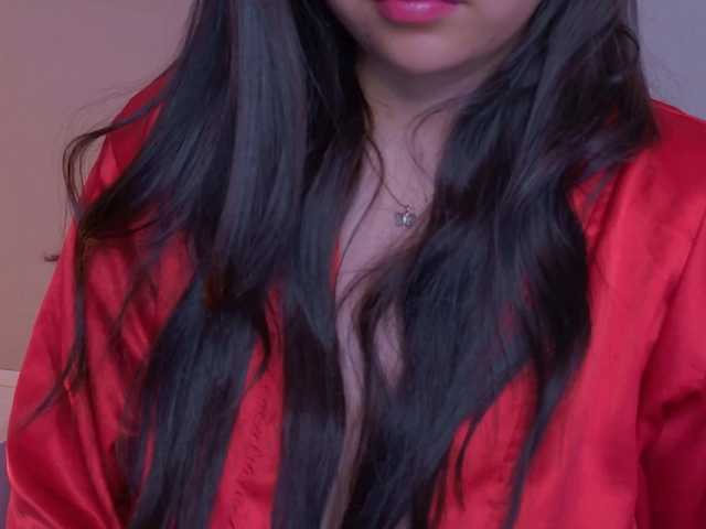 VioletGrey live cam on BongaCams