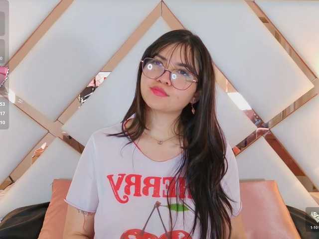 VioletGrey live cam on BongaCams