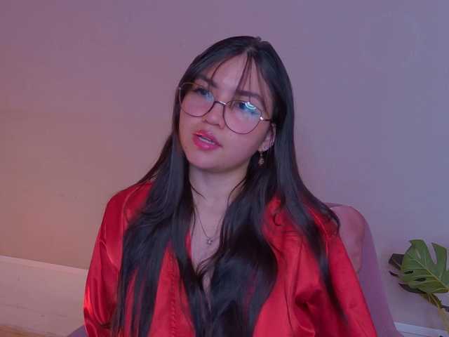 VioletGrey live cam on BongaCams