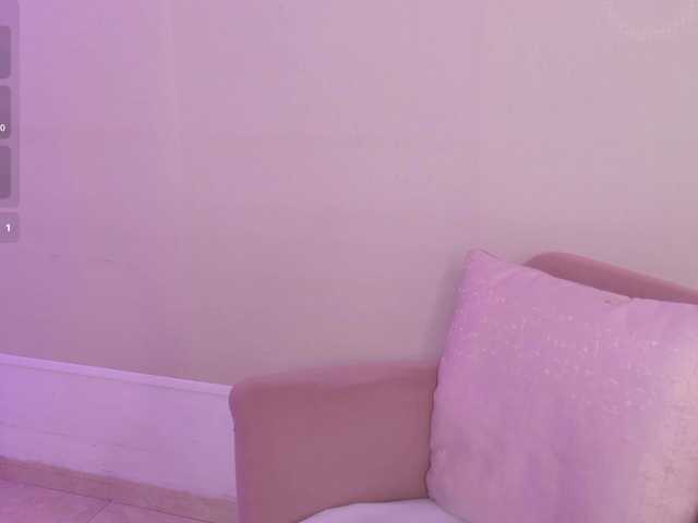 VioletGrey live cam on BongaCams