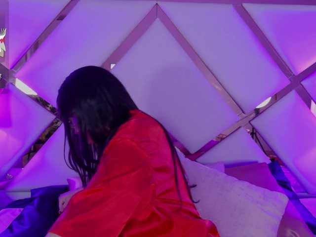 VioletGrey live cam on BongaCams