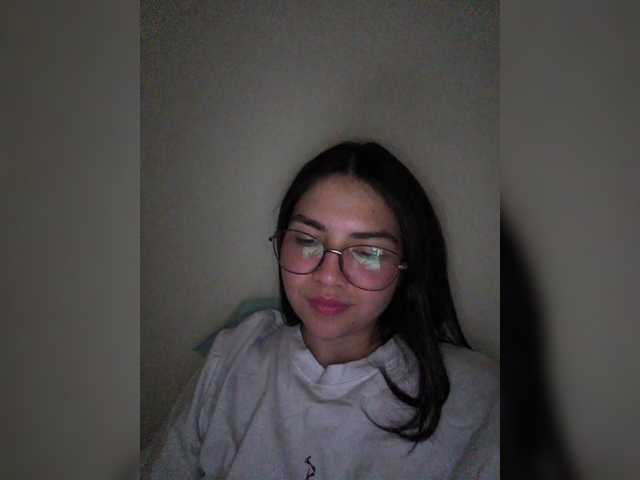 VioletGrey live cam on BongaCams