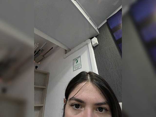 VioletGrey live cam on BongaCams