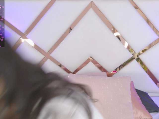 VioletGrey live cam on BongaCams